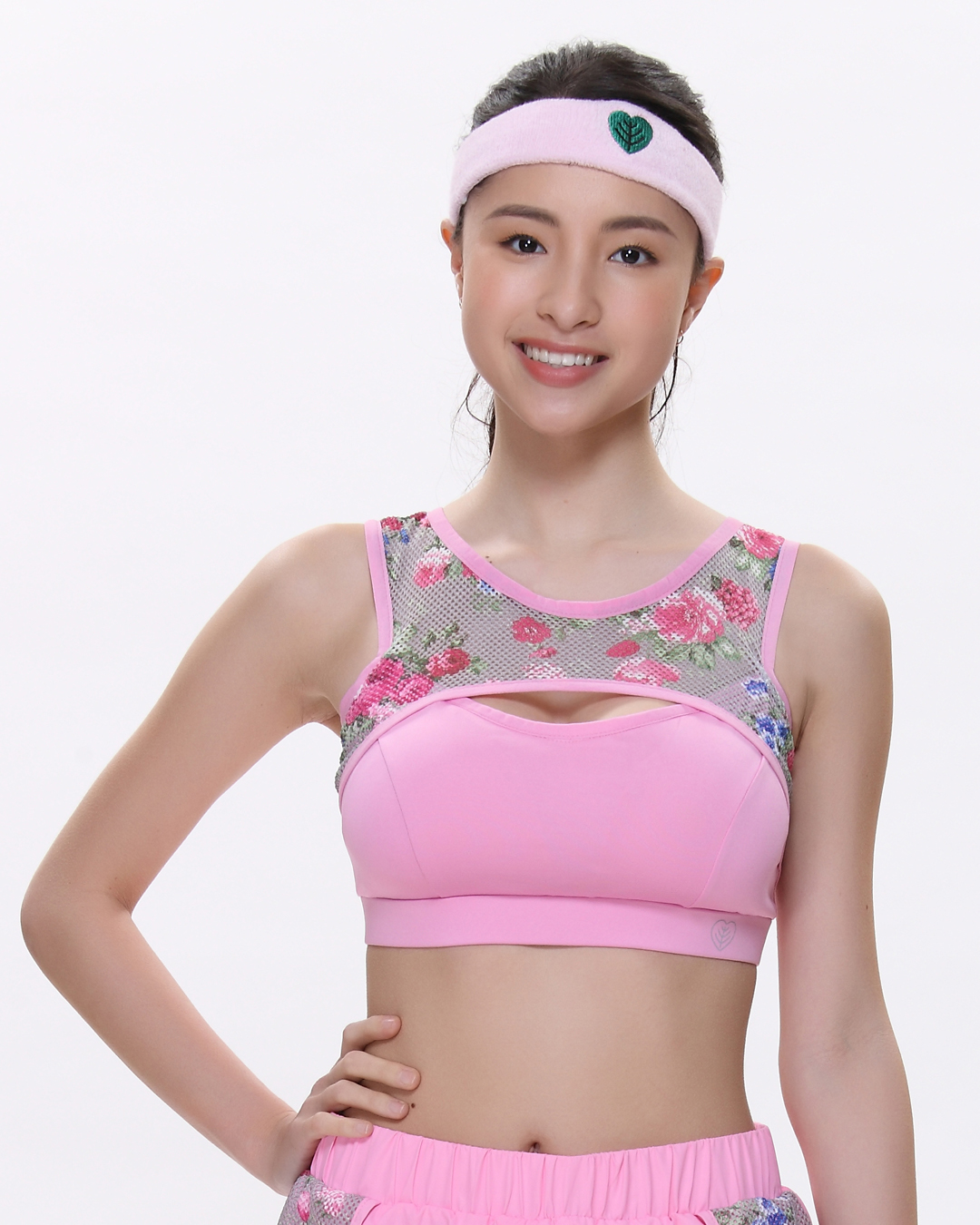 Saya 中強度胸圍